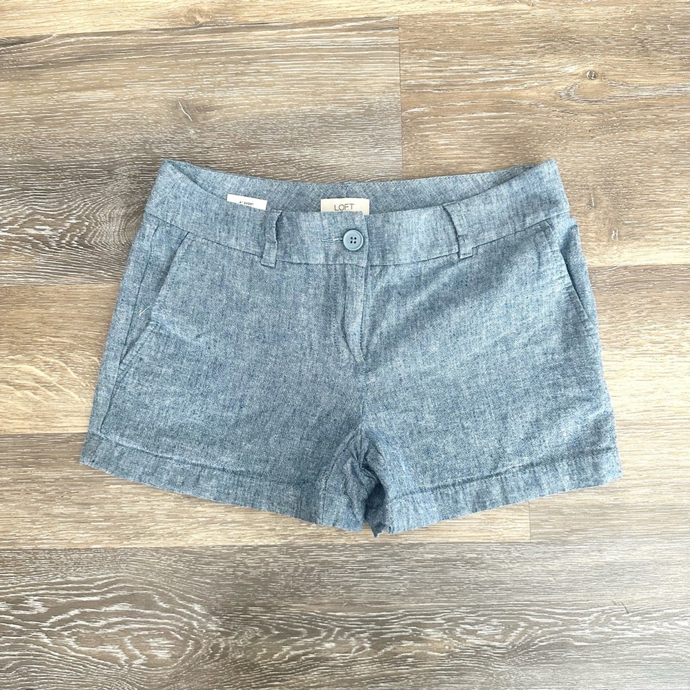 LOFT Women's Light Blue Shorts, 4” style, Size 2